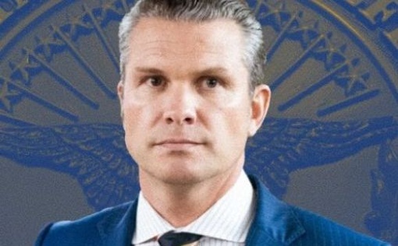 Демократи ініціюють імпічмент міністра оборони США через загрозу нацбезпеці