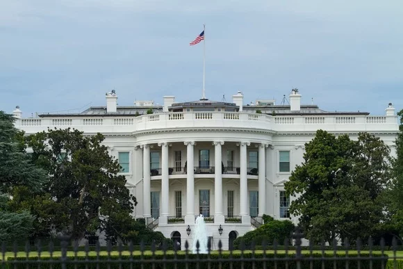 США продовжили заборону на вхід російських суден у порти