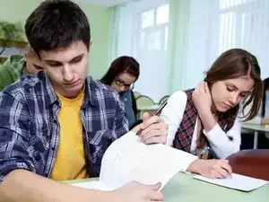 Зростання попиту через антисемітизм: сотні молодих людей в Європі складають психометричний іспит