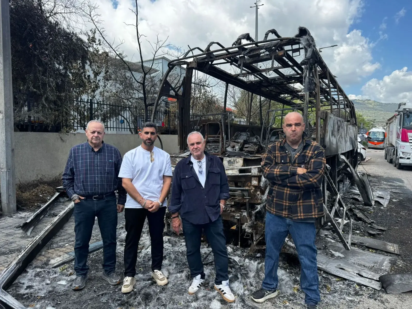Терор біля порога: На півночі Ізраїлю спалили авто власника транспортної компанії біля його дітей