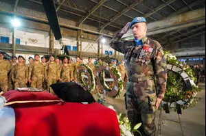 Франція та UNIFIL оплакують: Миротворець загинув у Лівані від обстрілу «Хезболли»