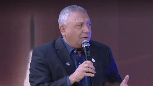 Чекаємо на Годо, тобто на Гаді