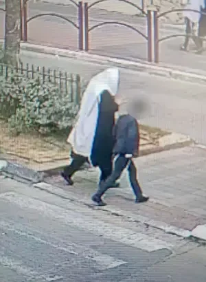 Сексуальний злочинець під наглядом постане перед судом за домагання до неповнолітнього в туалеті синагоги