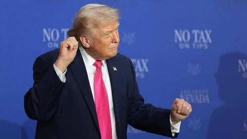Трамп заявив, що Меланії не подобаються його танці під гімн ЛГБТ