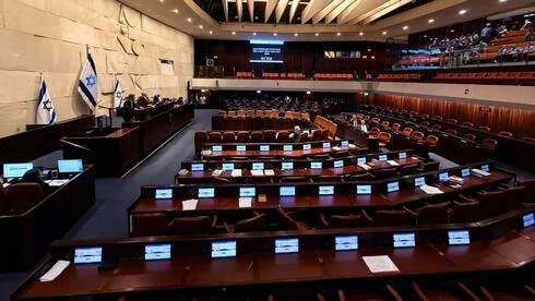 Офір Кац подав законопроєкт про розпуск Кнесету: боротьба за дату виборів